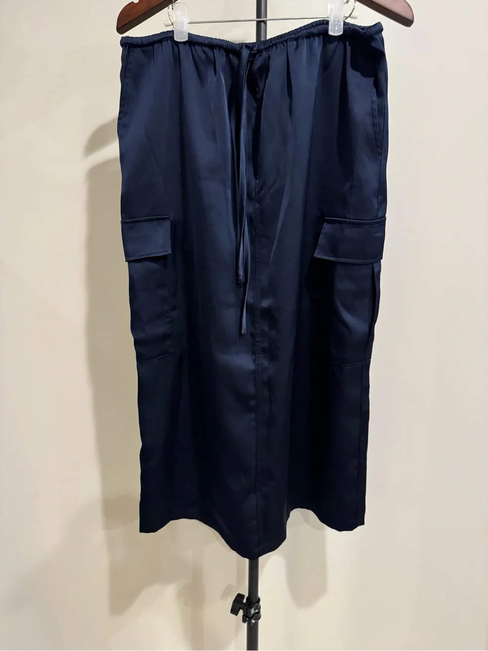 Banana Republic Womens Navy Blue Cargo Maxi Skirt - Satin Like Fabric Size Med